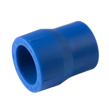 Un tuyau en plastique bleu K41